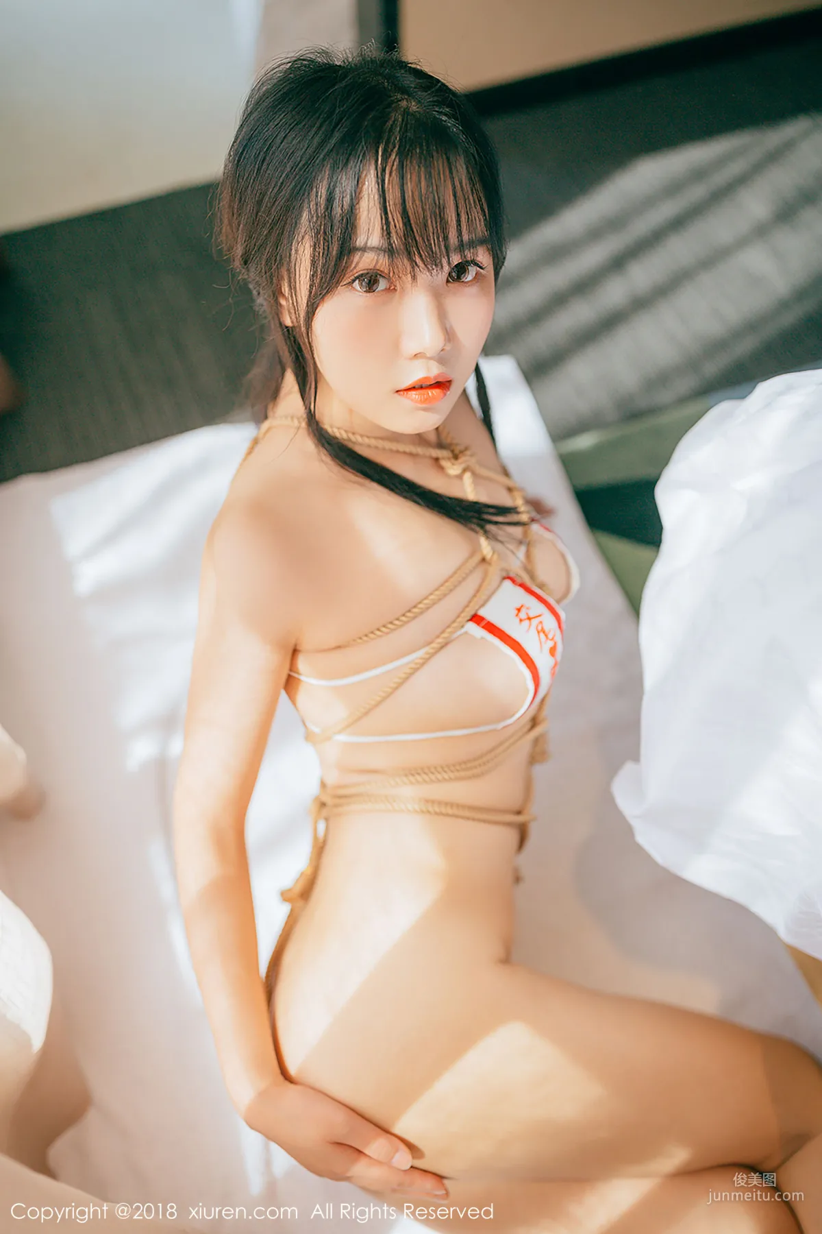 徐微微mia《超尺度緊縛》 [秀人XIUREN] No.1199 寫真集 18