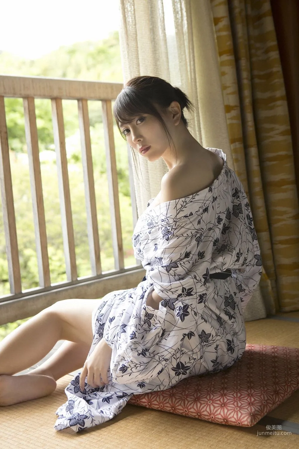 森咲智美 「ハイスペックSEXY美女としっぽり溫泉旅」[YS-Web] Vol.821 寫真集 69