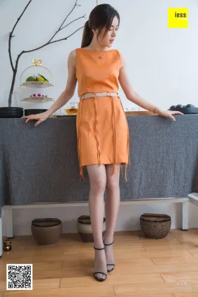 模特曦然《曦然露臍短裙灰絲》 [異思趣向IESS] 寫真集