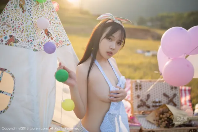 徐微微mia《夕陽下的性感與浪漫》 [秀人XIUREN] No.1207 寫真集
