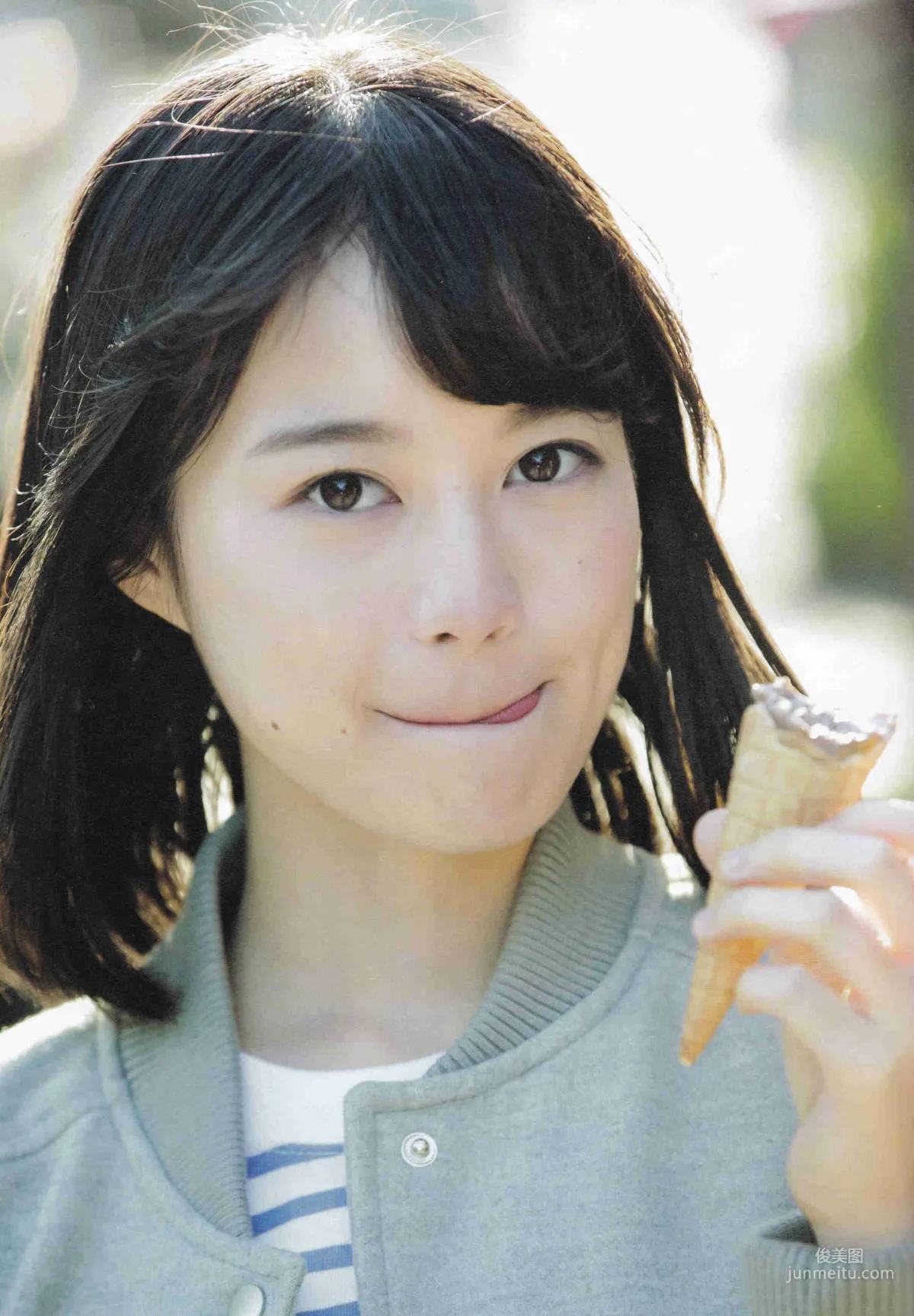 生田絵梨花『転調』1st寫真集 43