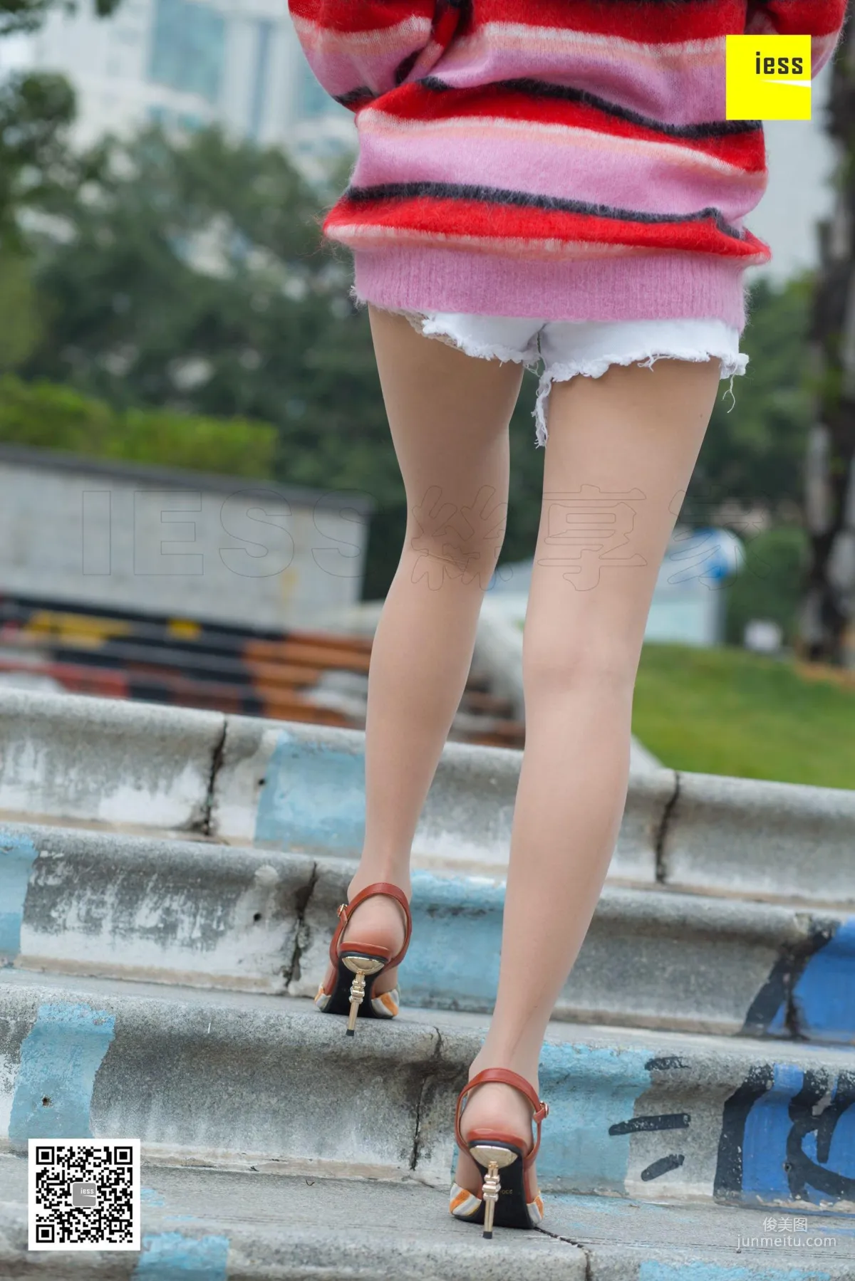 模特婉萍《婉萍元气毛衣》 [异思趣向IESS] 写真集1