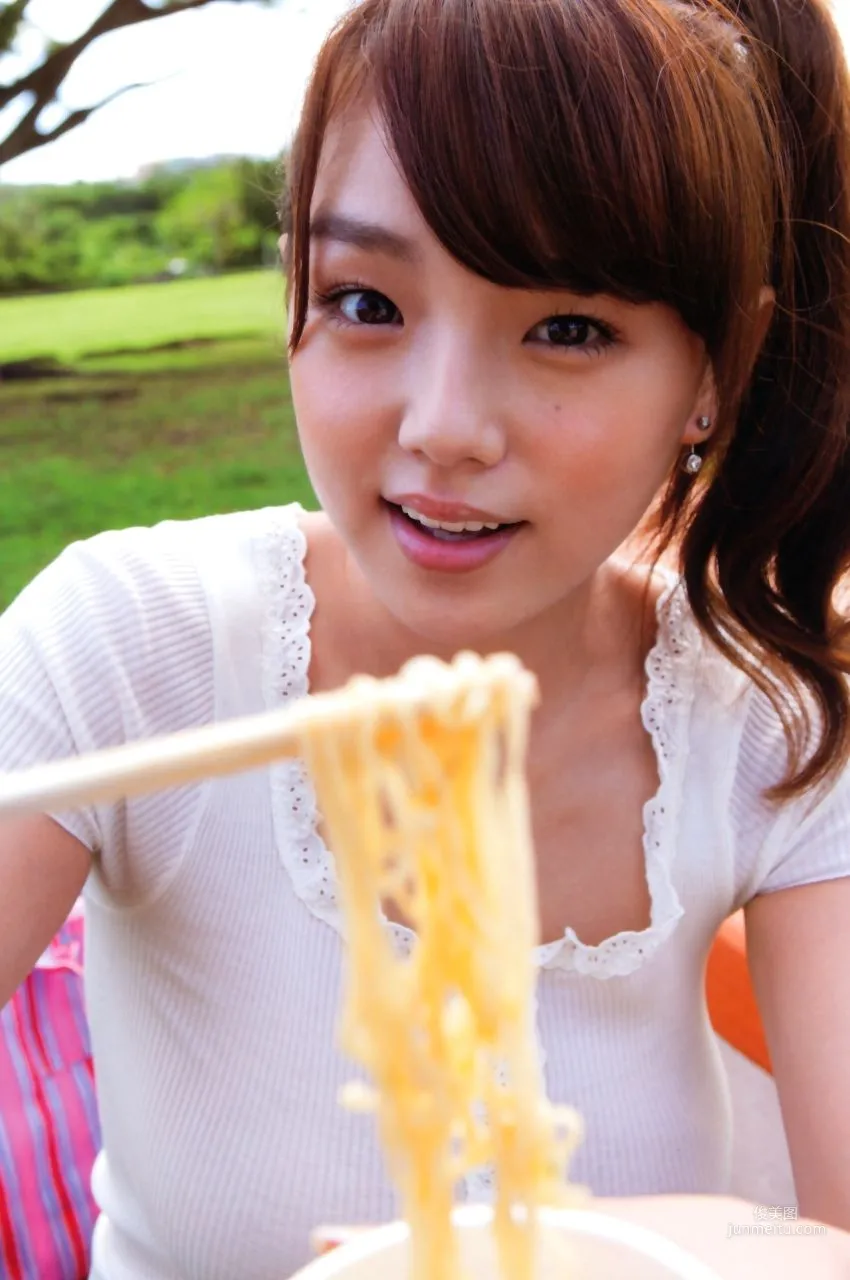 篠崎愛 『Love Scenes』 写真集3