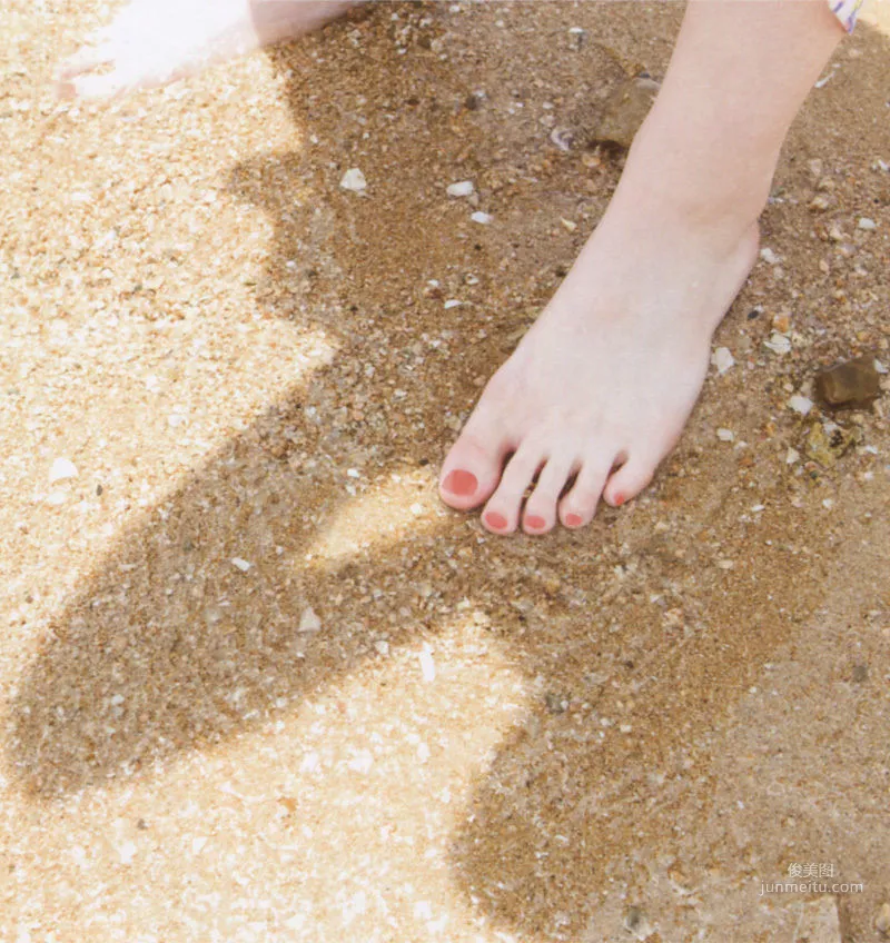 夏帆《Breeze With Kinako》 写真集124