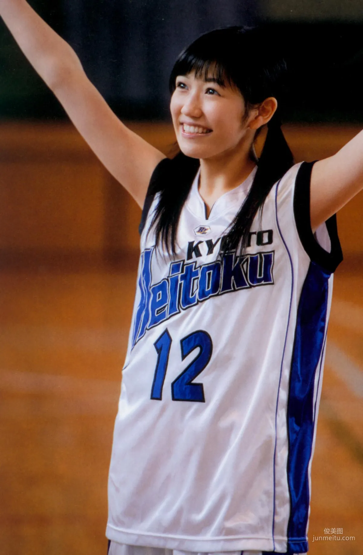渡边麻友《最後の制服》写真集144