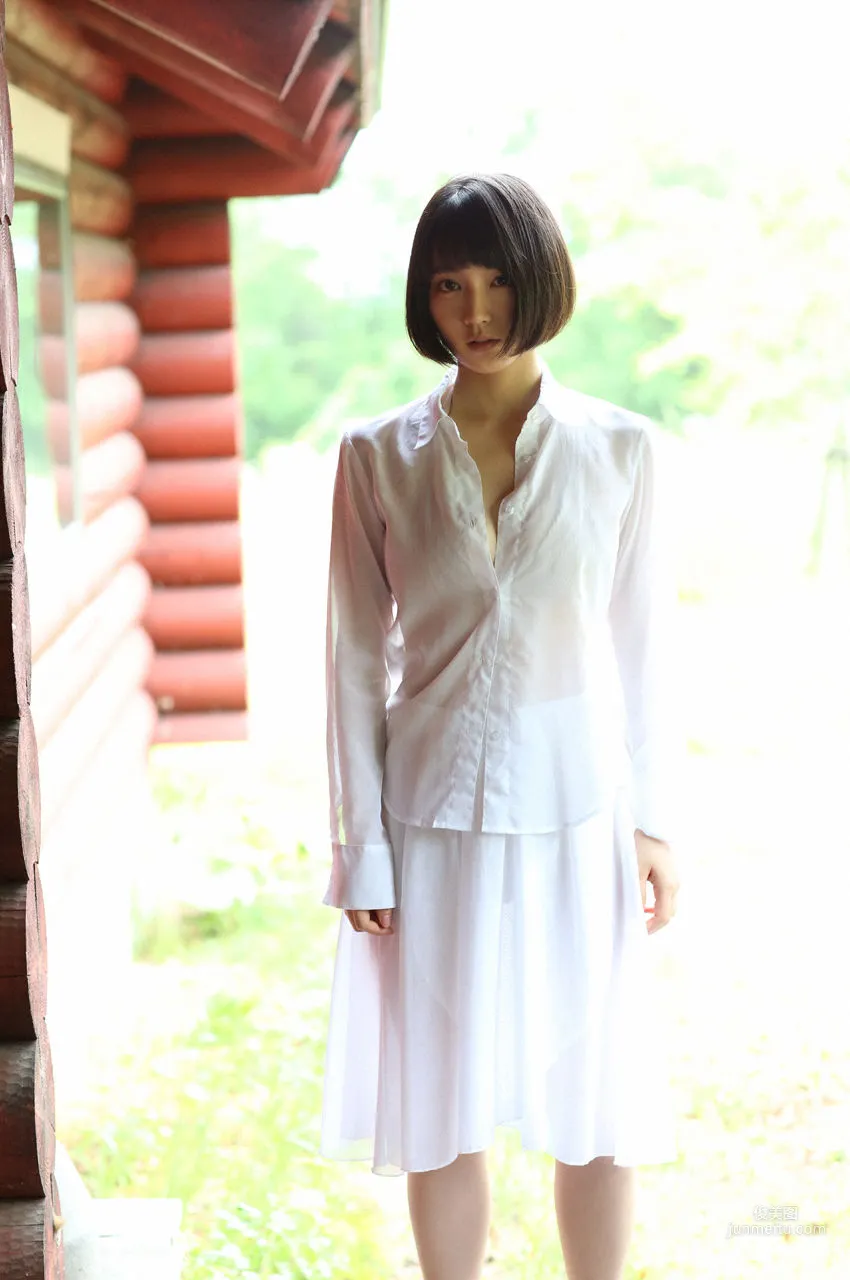 吉岡里帆 [周刊プレイボーイ] 2015 No.34·35 写真集23