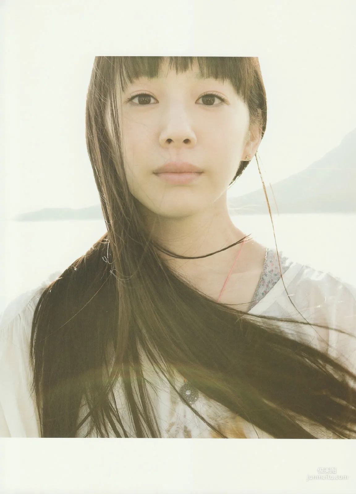 夏帆《Breeze With Kinako》 写真集72