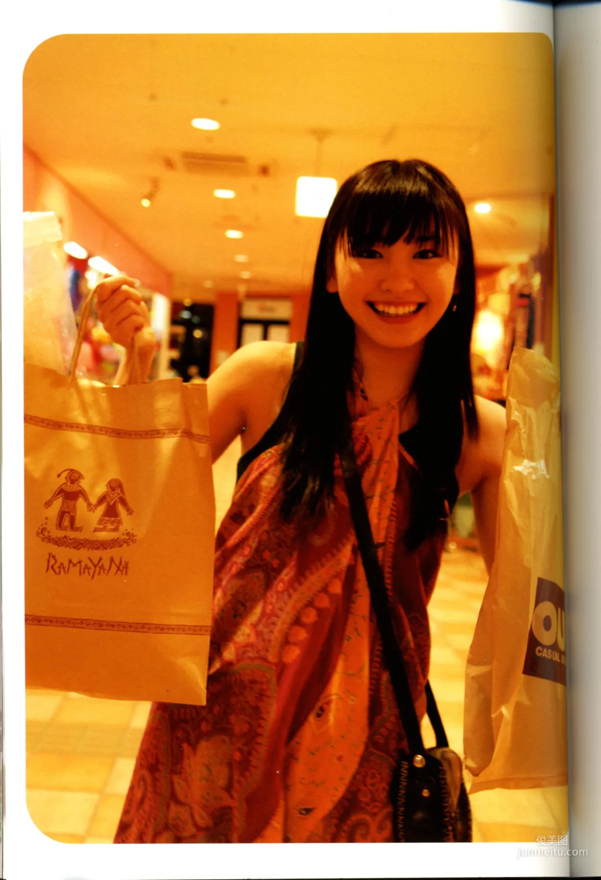 新垣結衣 《戀愛部屋》 戀するマドリ 寫真集 99