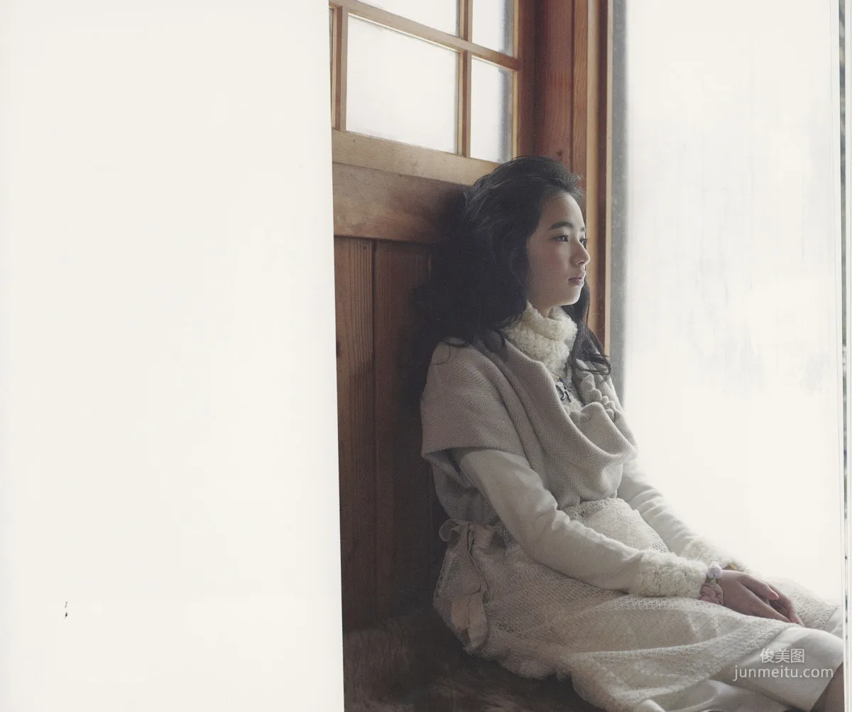 小松菜奈 《雪國》 高清掃描圖 12