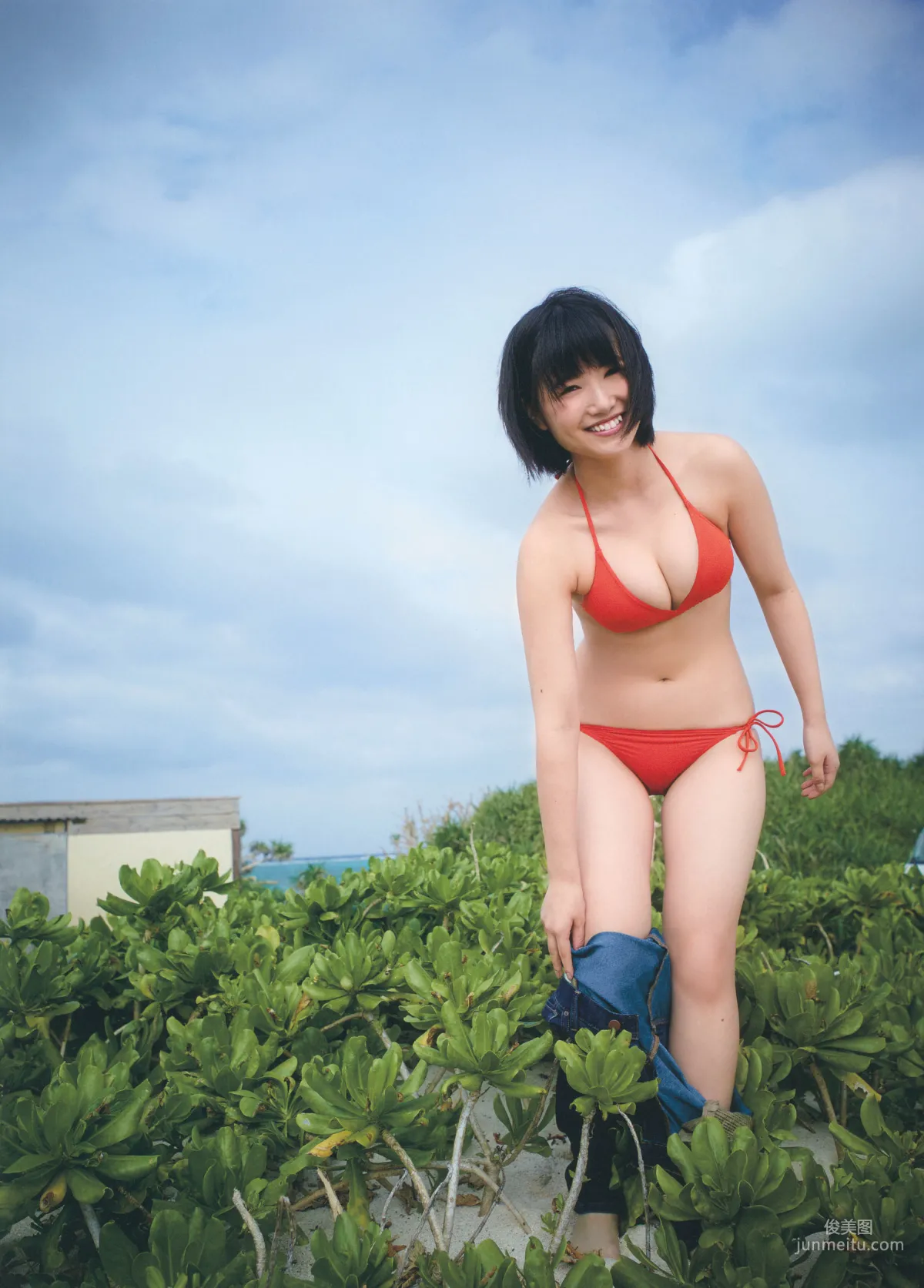朝長美桜《日向》ファースト写真集 5