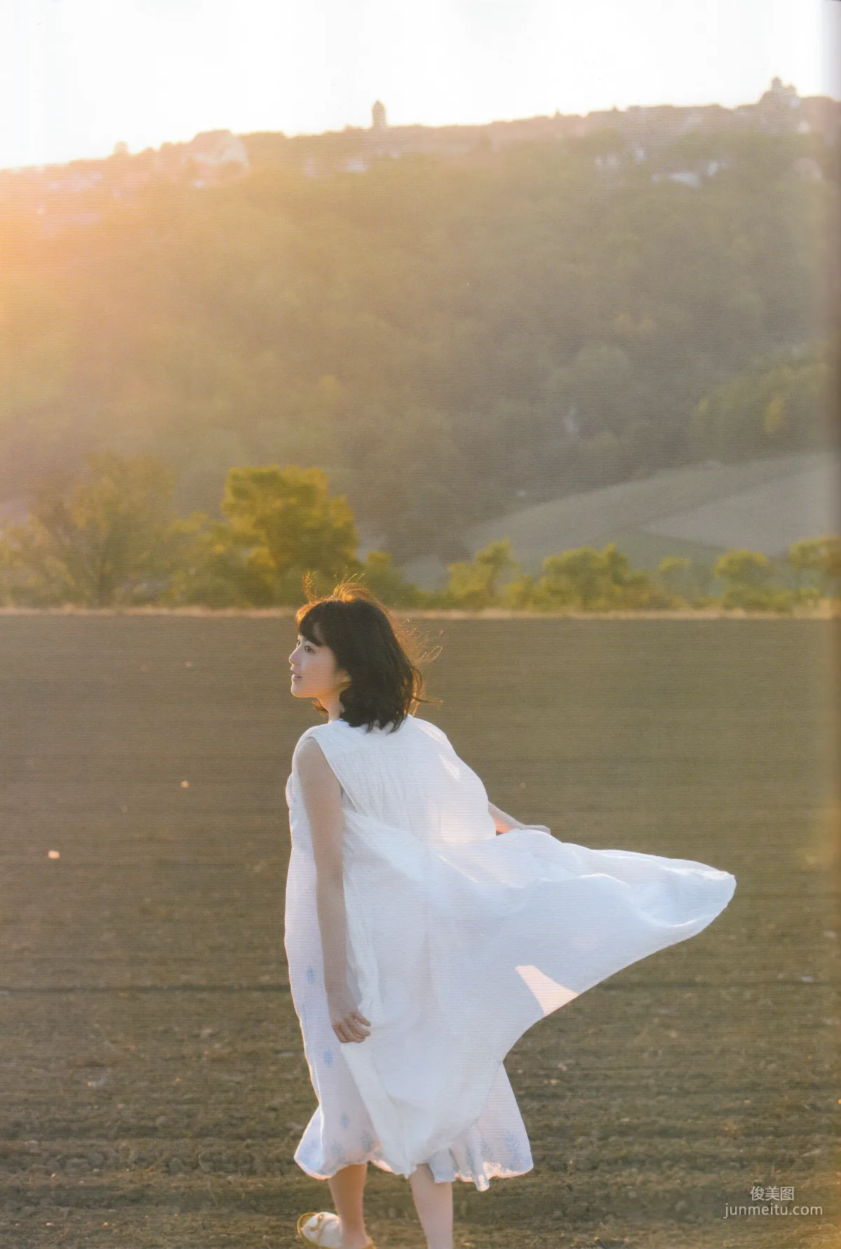 生田絵梨花『転調』1st寫真集 87