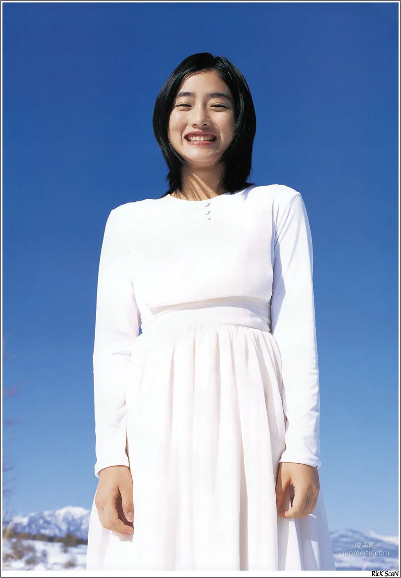 石原裡美「16歳 至上の原石」 寫真集 66