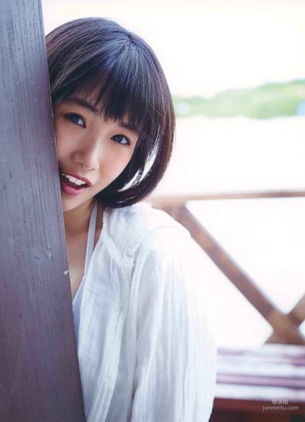 朝長美桜《日向》ファースト写真集 80