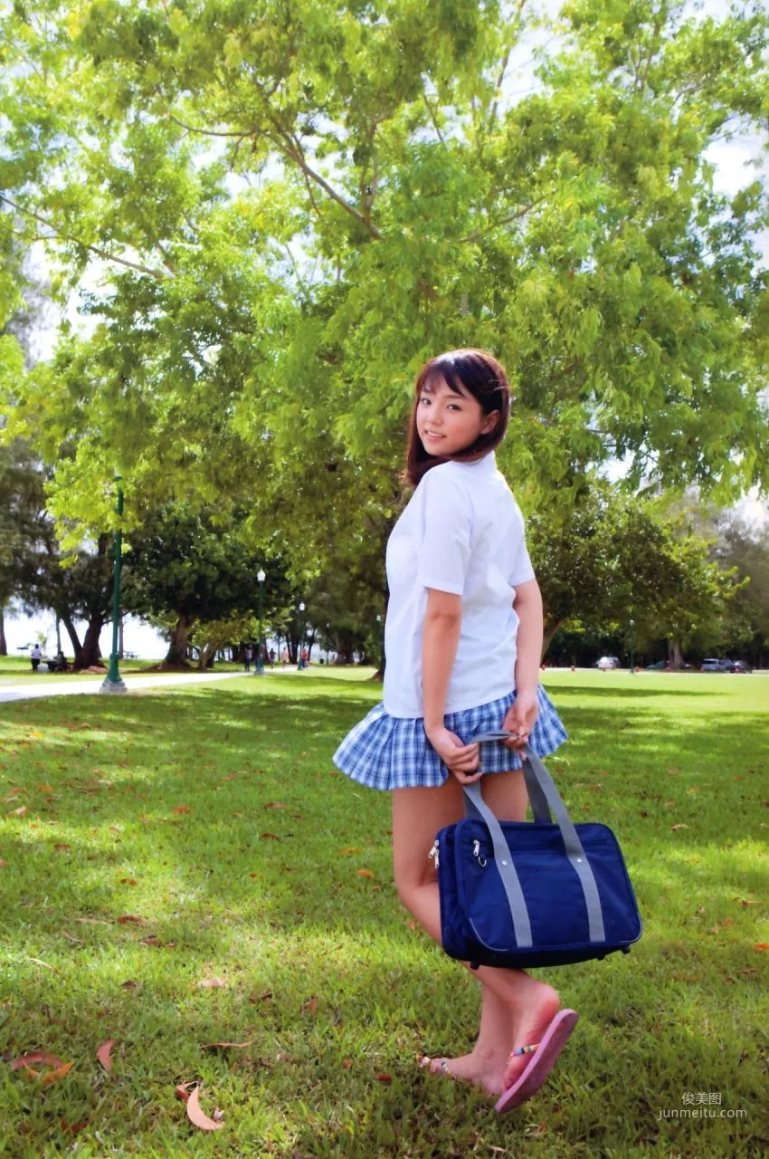 篠崎愛 『Love Scenes』 写真集24