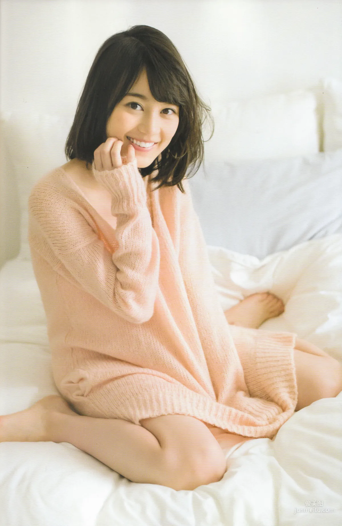 生田絵梨花『転調』1st寫真集 46