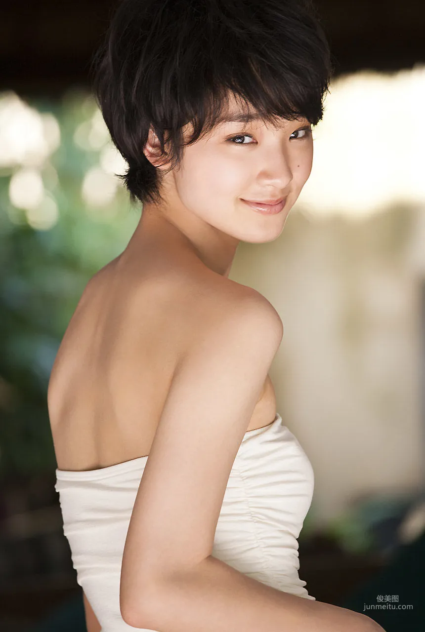 剛力彩芽《恋する惑星》写真集8