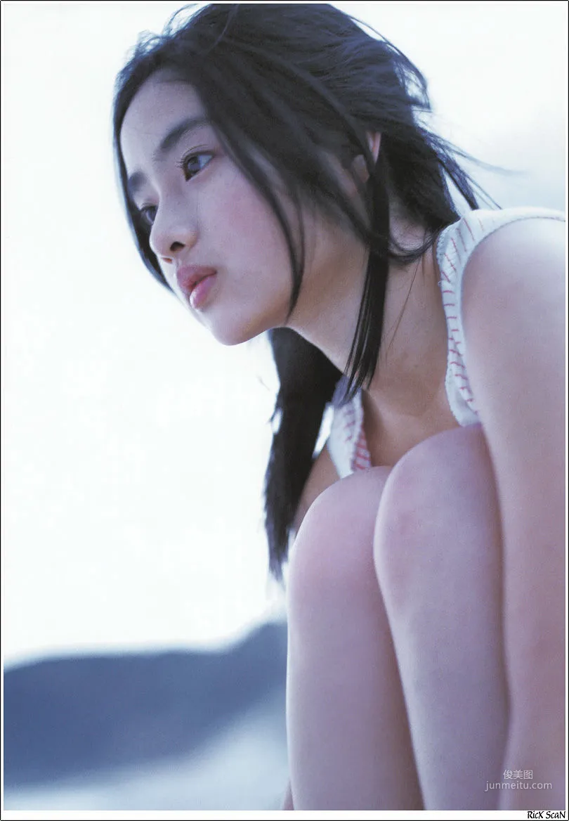 石原裡美「16歳 至上の原石」 寫真集 119