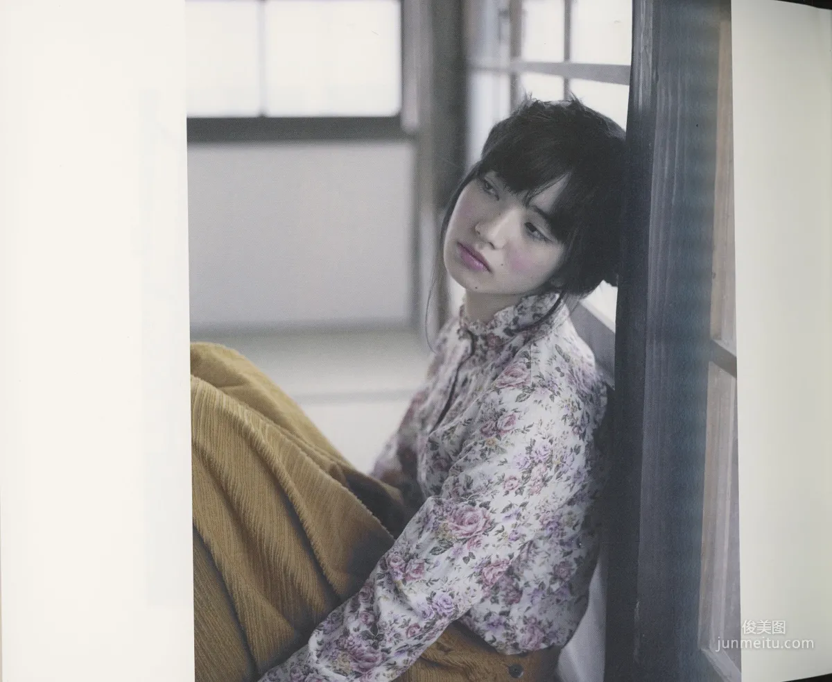 小松菜奈 《雪國》 高清掃描圖 22