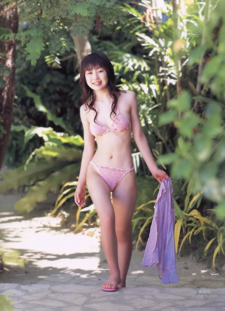 中村知世 《知世初見世》 寫真集 33