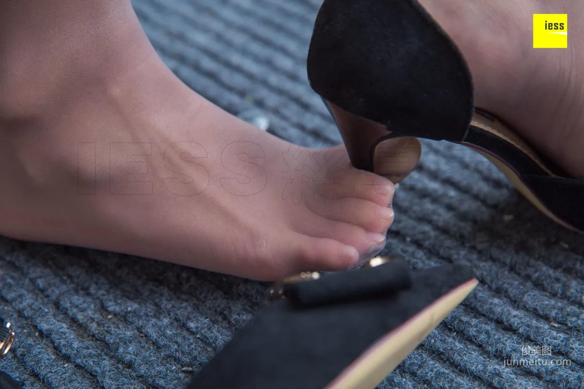 模特婉萍《婉萍上班前小憩》 [異思趣向IESS] 寫真集 19