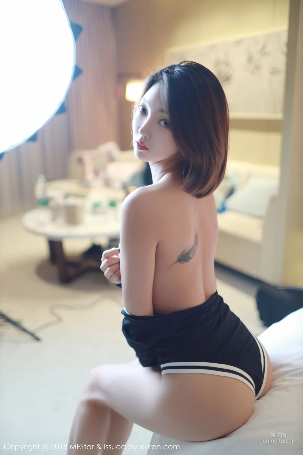 馮木木LRIS《性感高叉+誘人的翹臀》 [模範學院MFStar] Vol.159 寫真集 21
