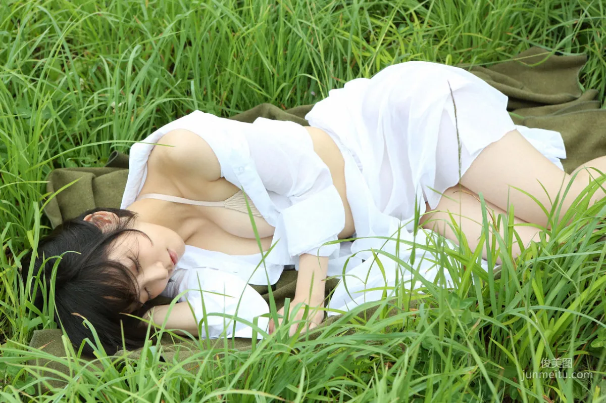 吉岡里帆 [周刊プレイボーイ] 2015 No.34·35 写真集20