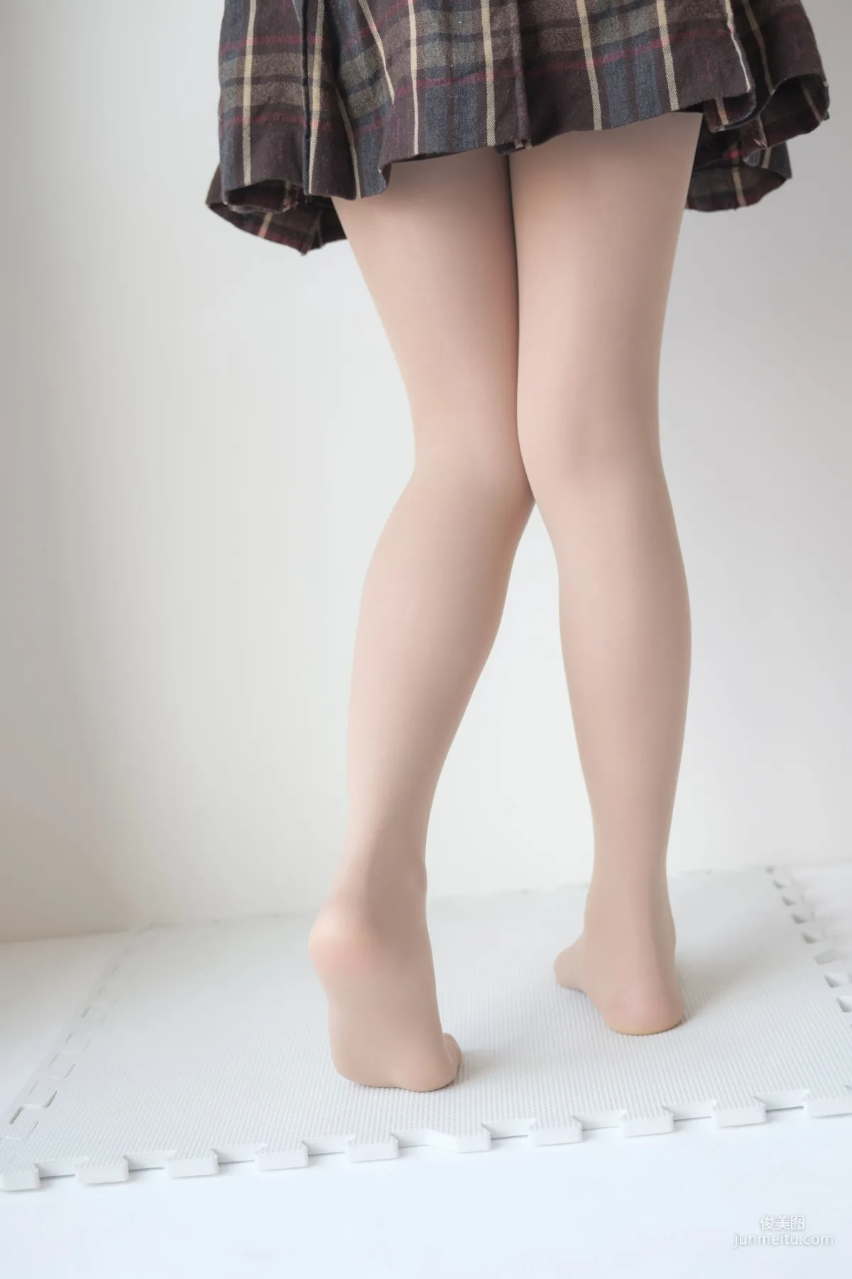 《肉丝妹妹的白船袜》 [森萝财团] X-013 写真集90