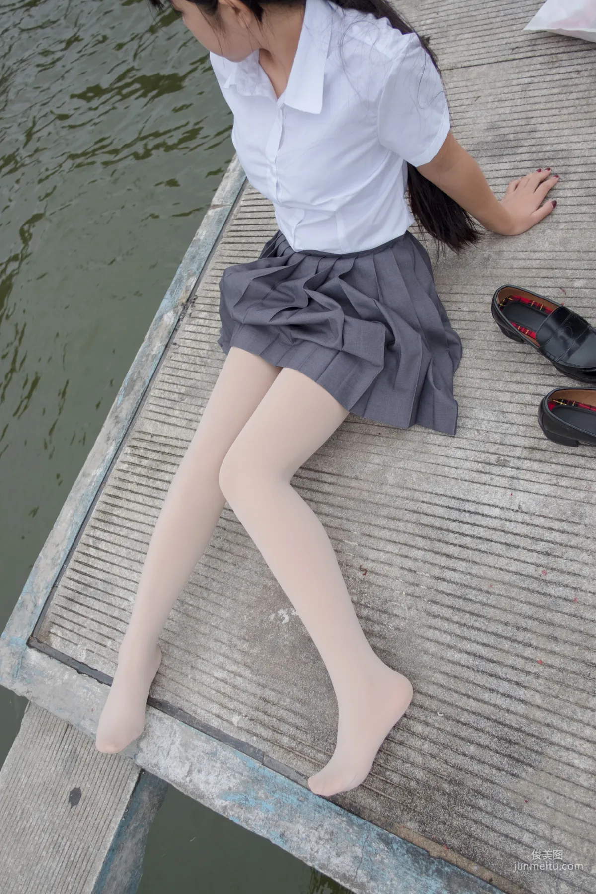 《女生的白衬衣诱惑》 [森萝财团] BETA-005 写真集44