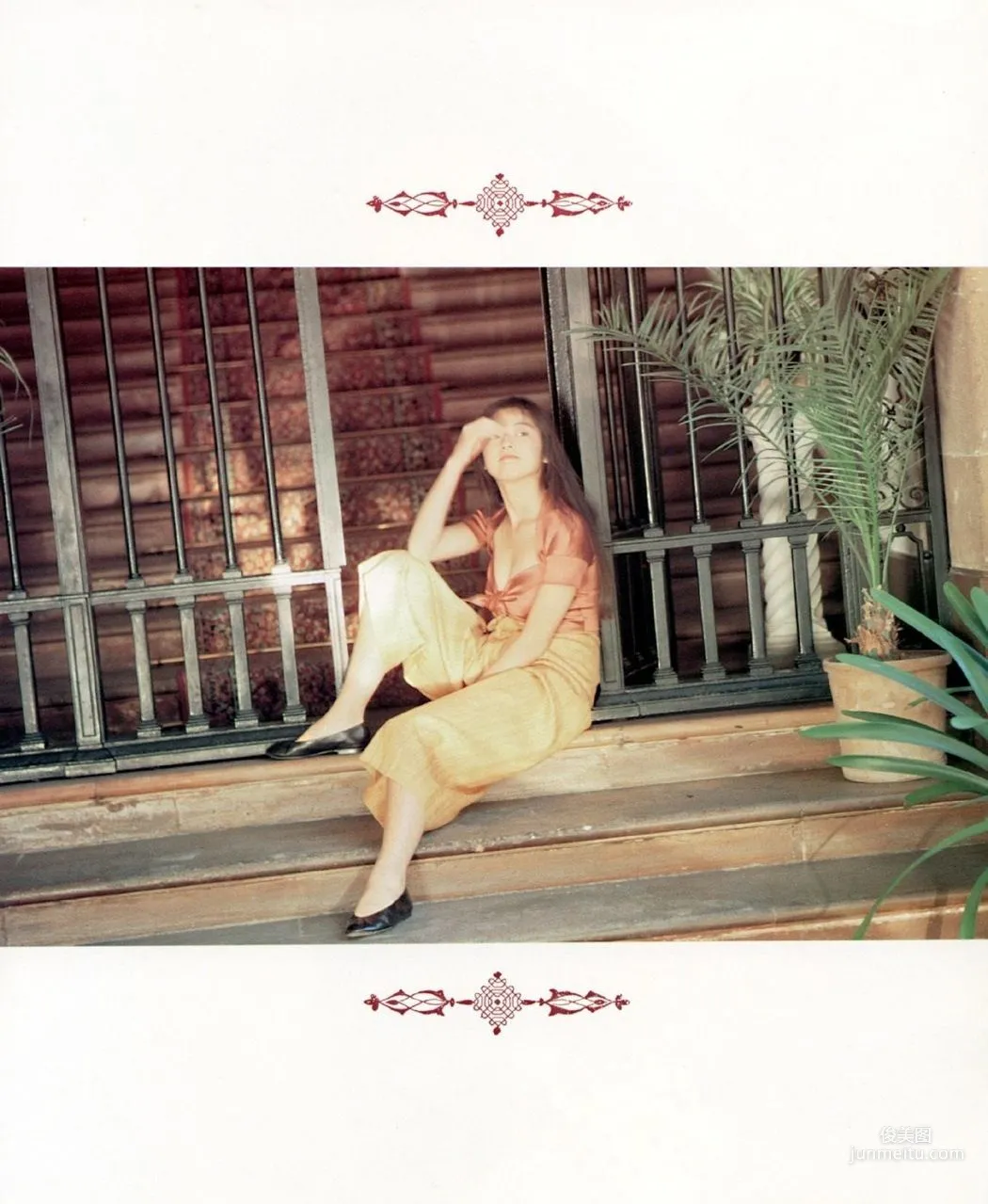 高岡早紀 《COVER ROMANCERO》寫真集 6