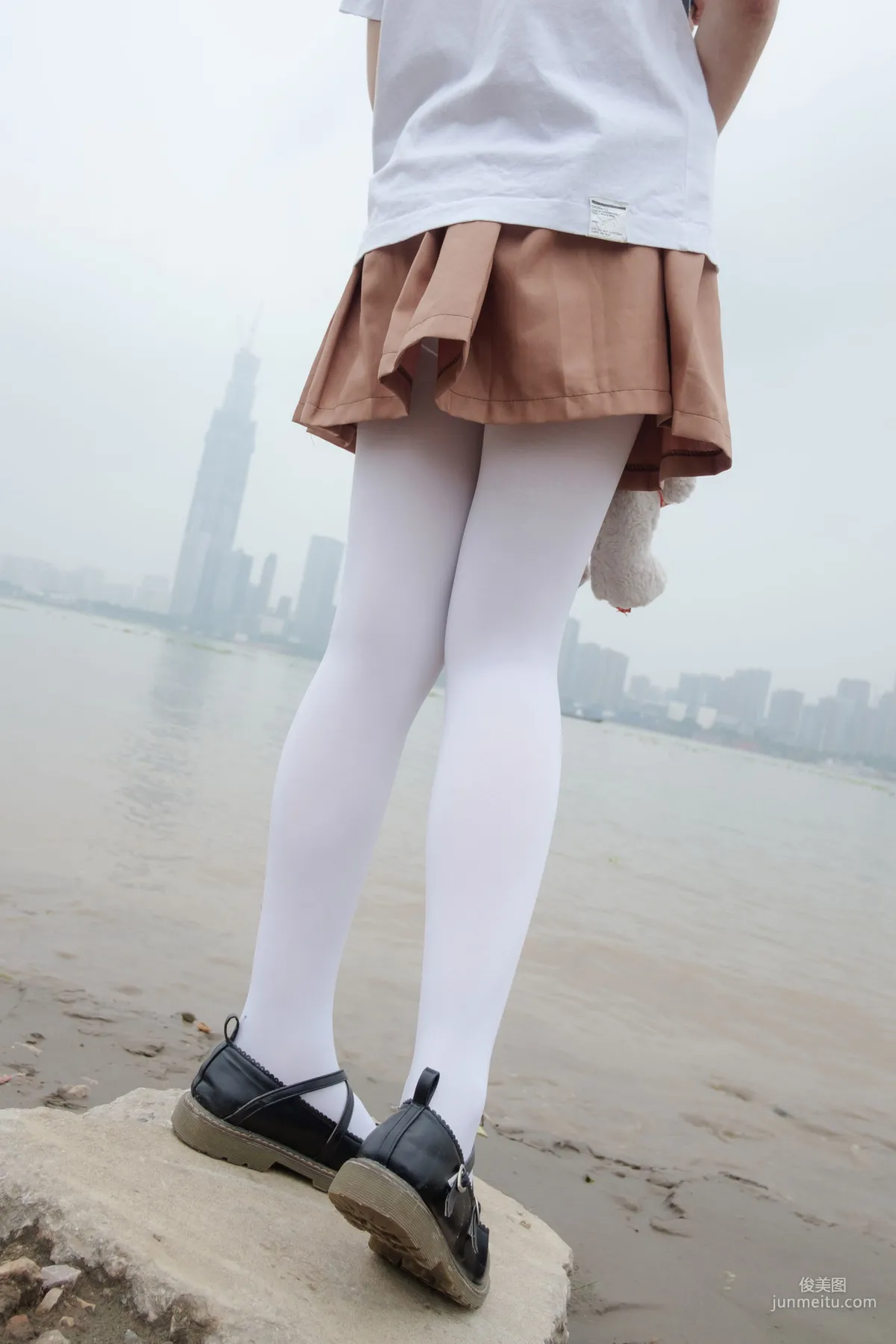《高中女生JK白絲外拍》 [森蘿财團] BETA-004 寫真集 26