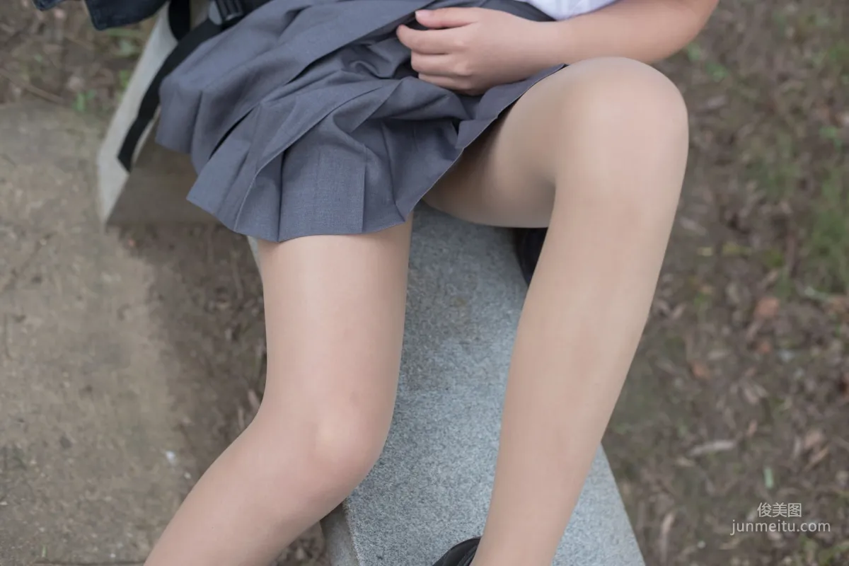 《学妹户外肉丝美足》 [森萝财团] BETA-008 写真集8