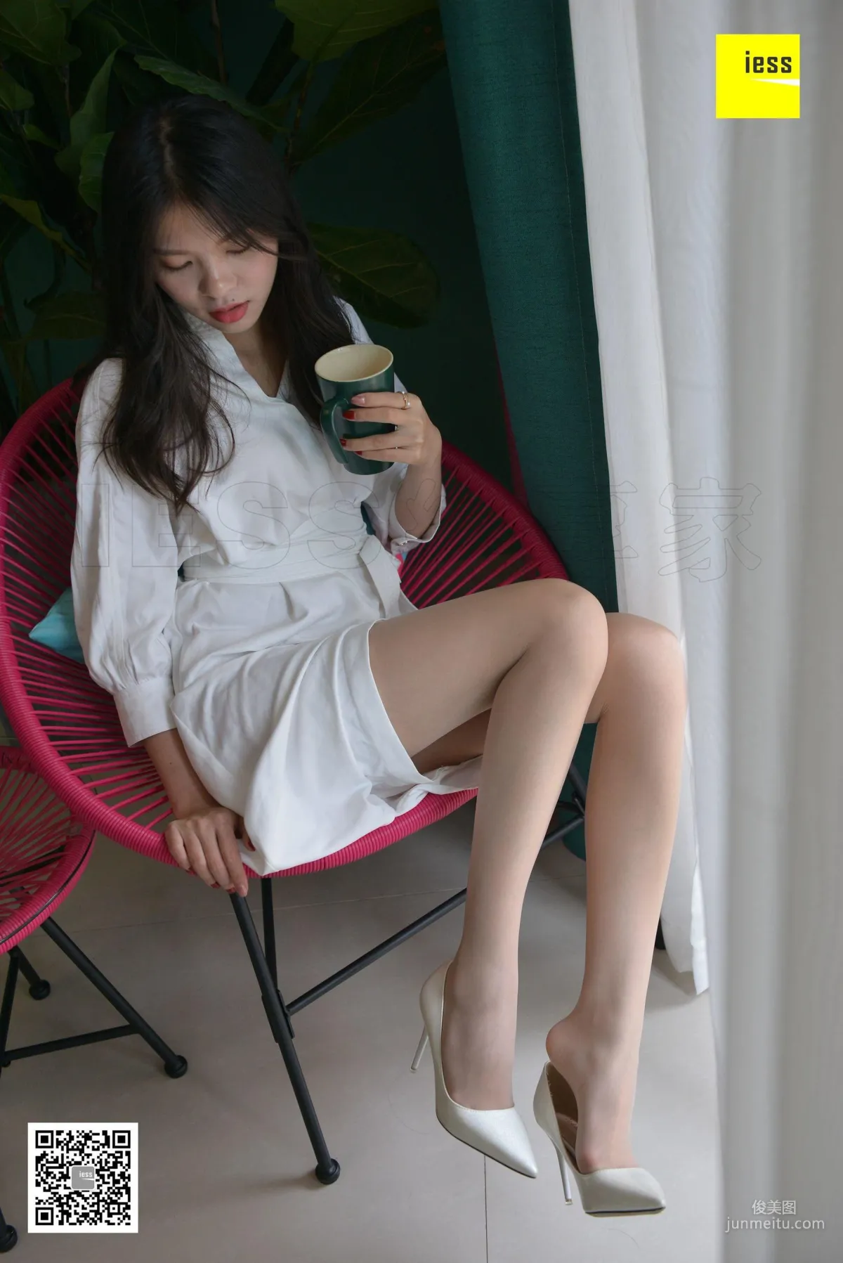 模特七七 《七七的仙女白裙》 [異思趣向IESS] 寫真集 2