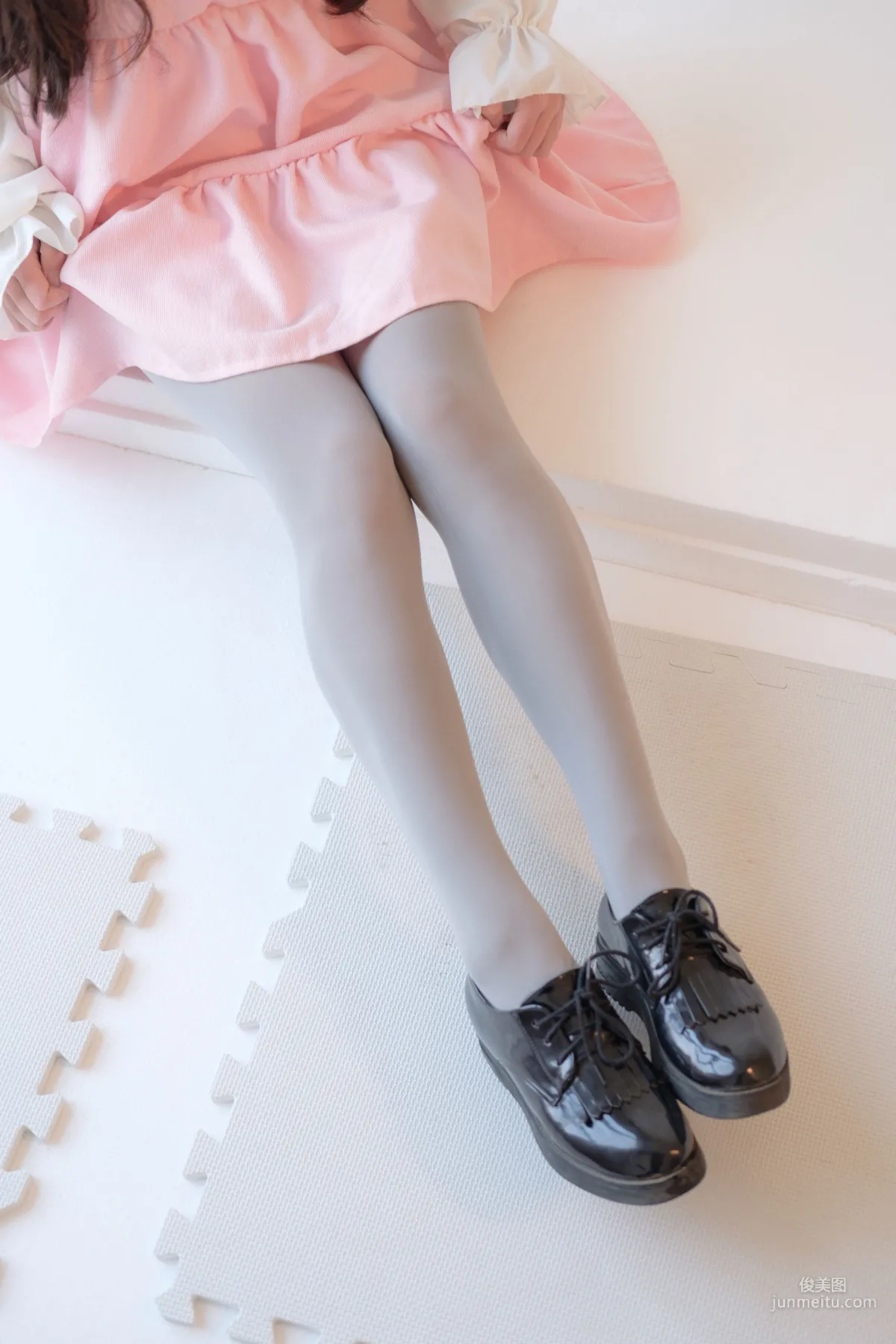 《粉色纯女孩》 [森萝财团] X-015 写真集2
