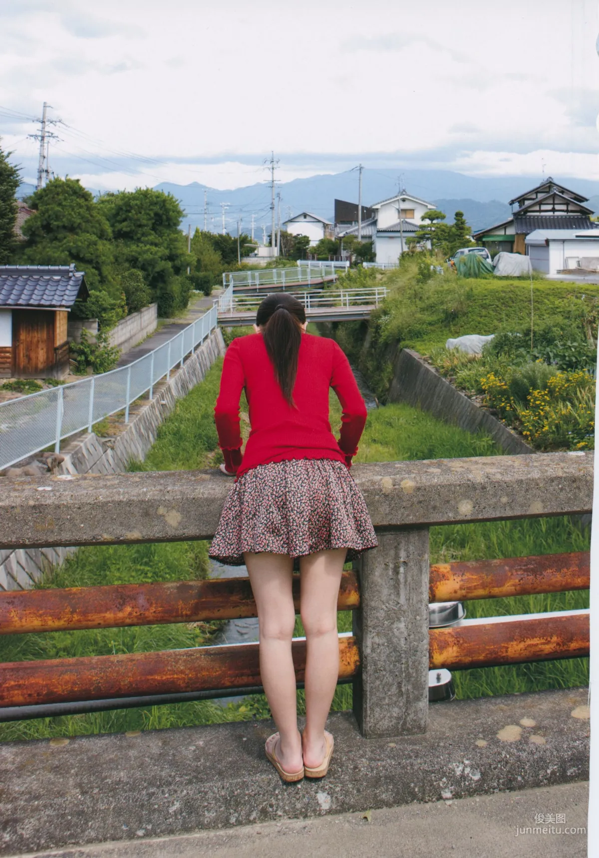 葉山めい/叶山芽衣 「May I …」1st.写真集54