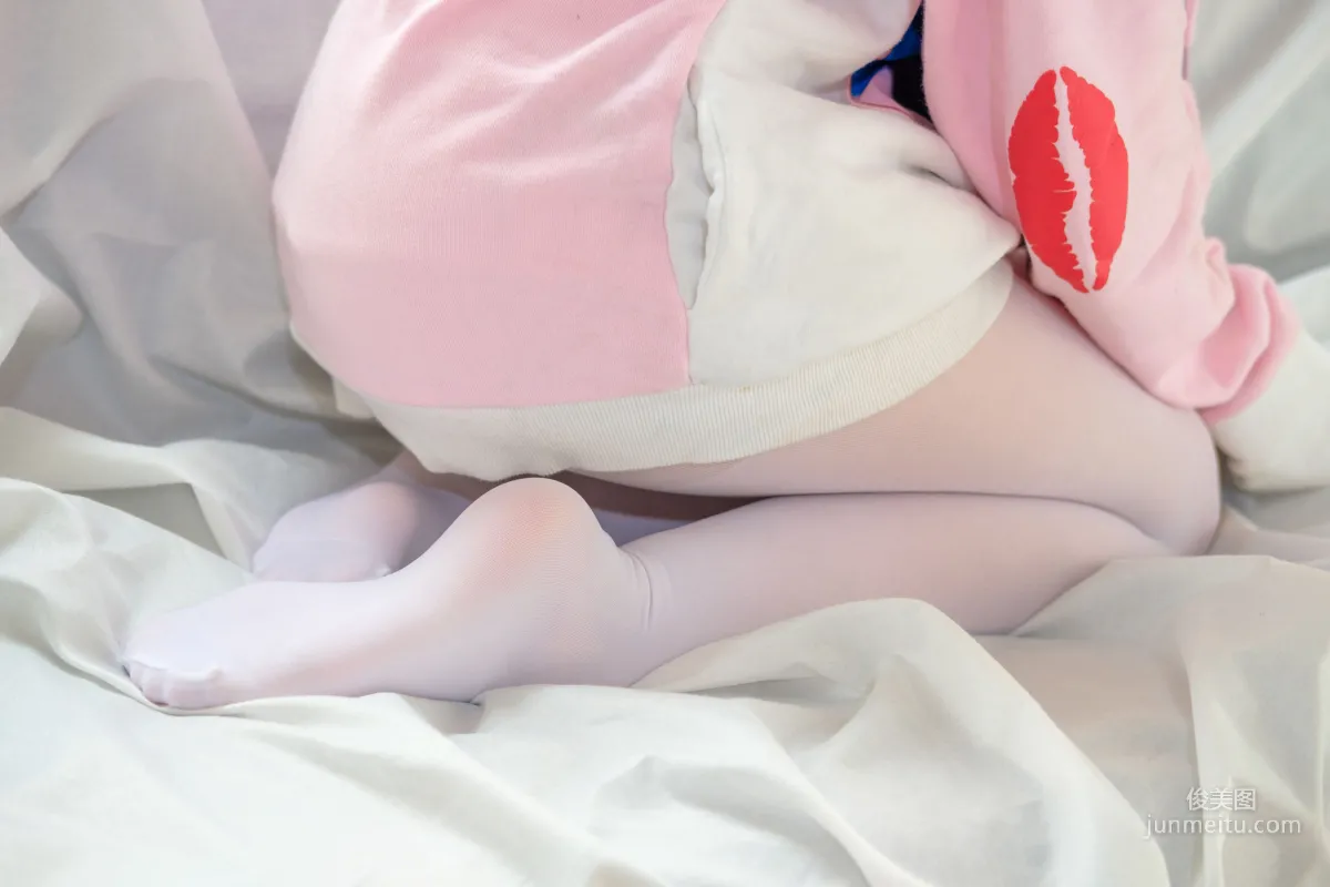 《粉嫩粉嫩的丝秀》 [森萝财团] X-009 写真集50