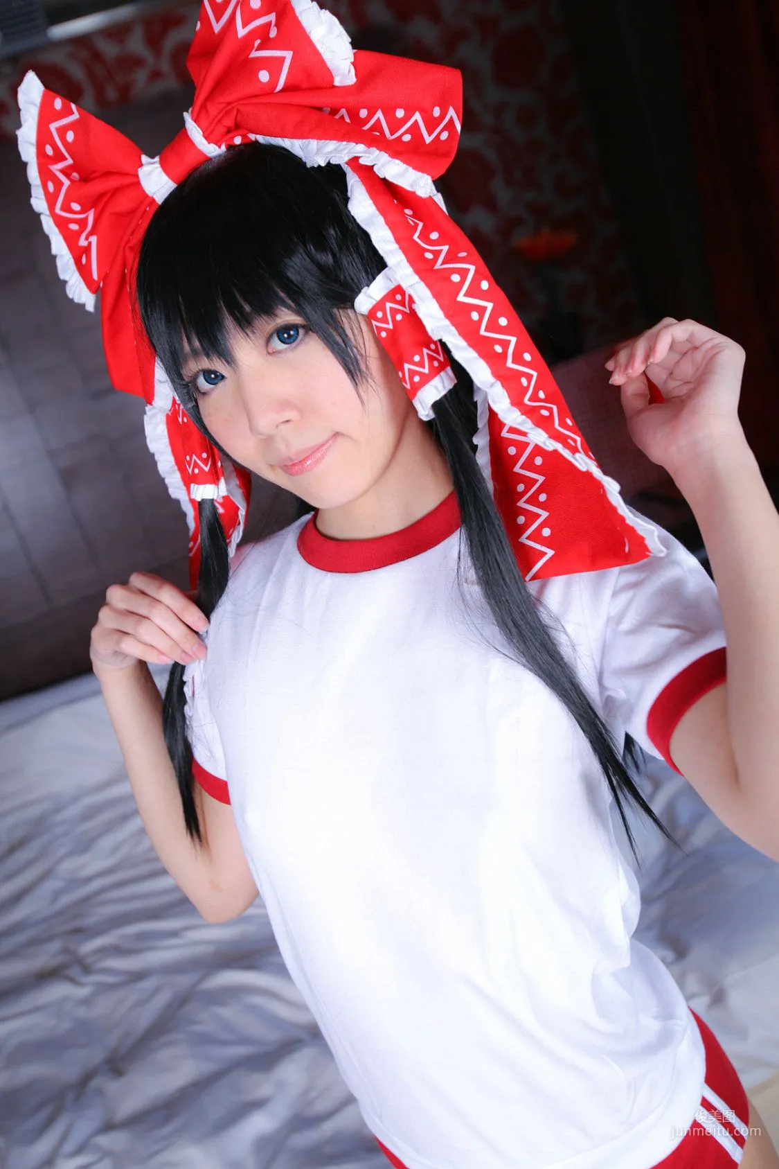 Ayane(あやね) 《東方Project》博麗霊夢 [Wolf Fang!!] 写真集73
