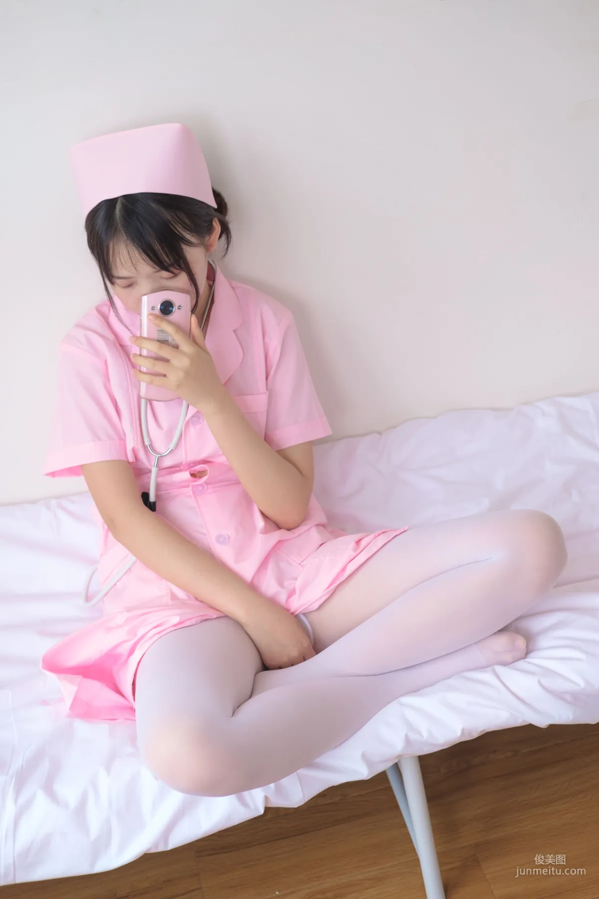 《护士妹妹穿白丝》 [森萝财团] X-021 写真集106