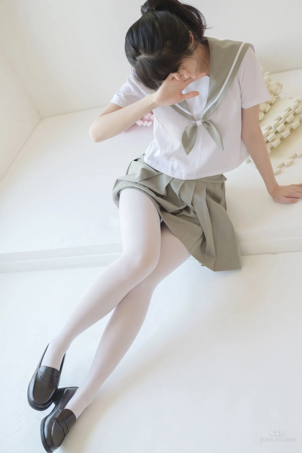 《白丝纯情》 [森萝财团] X-016 写真集6