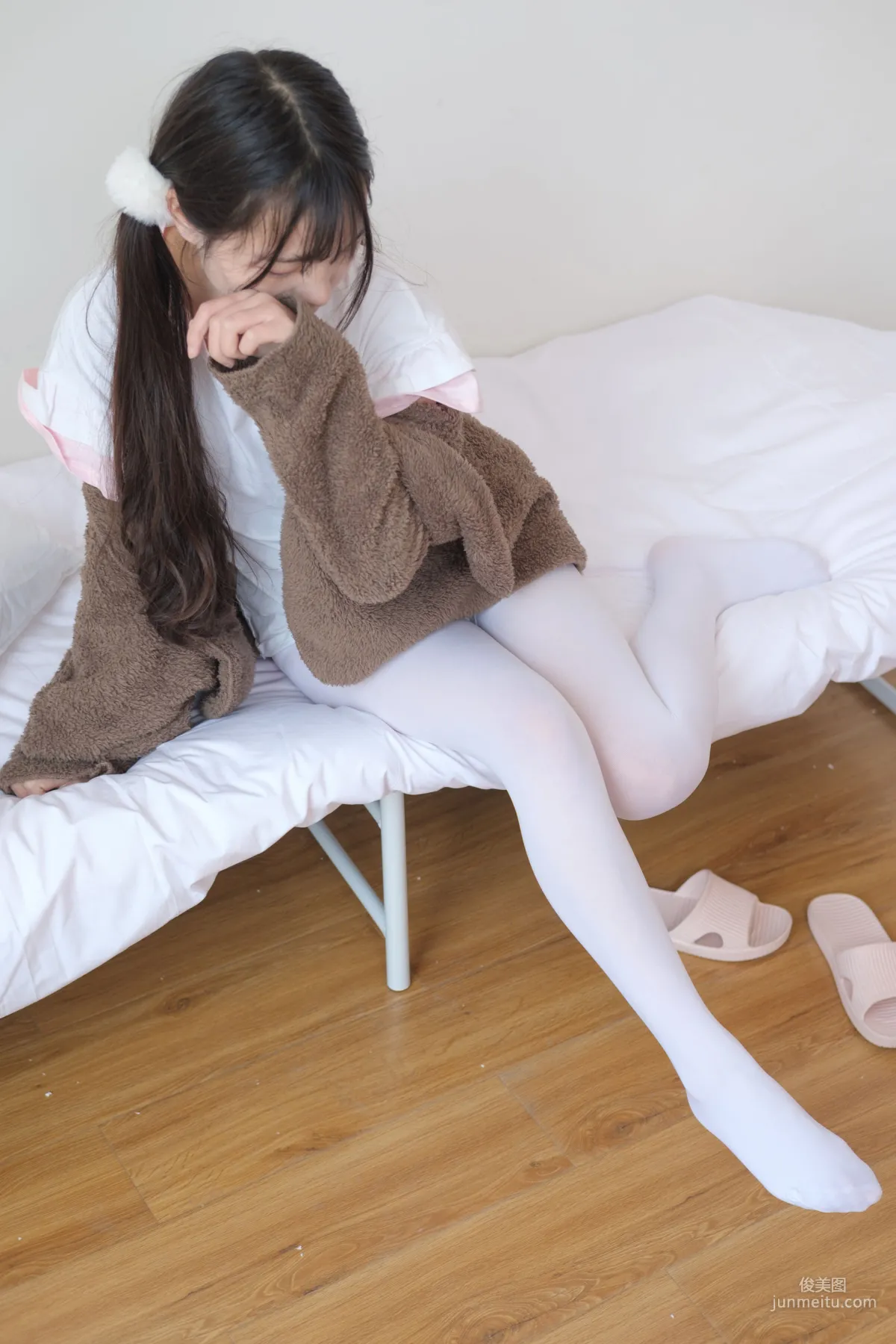 《白棉袜萝莉》 [森萝财团] X-020 写真集3