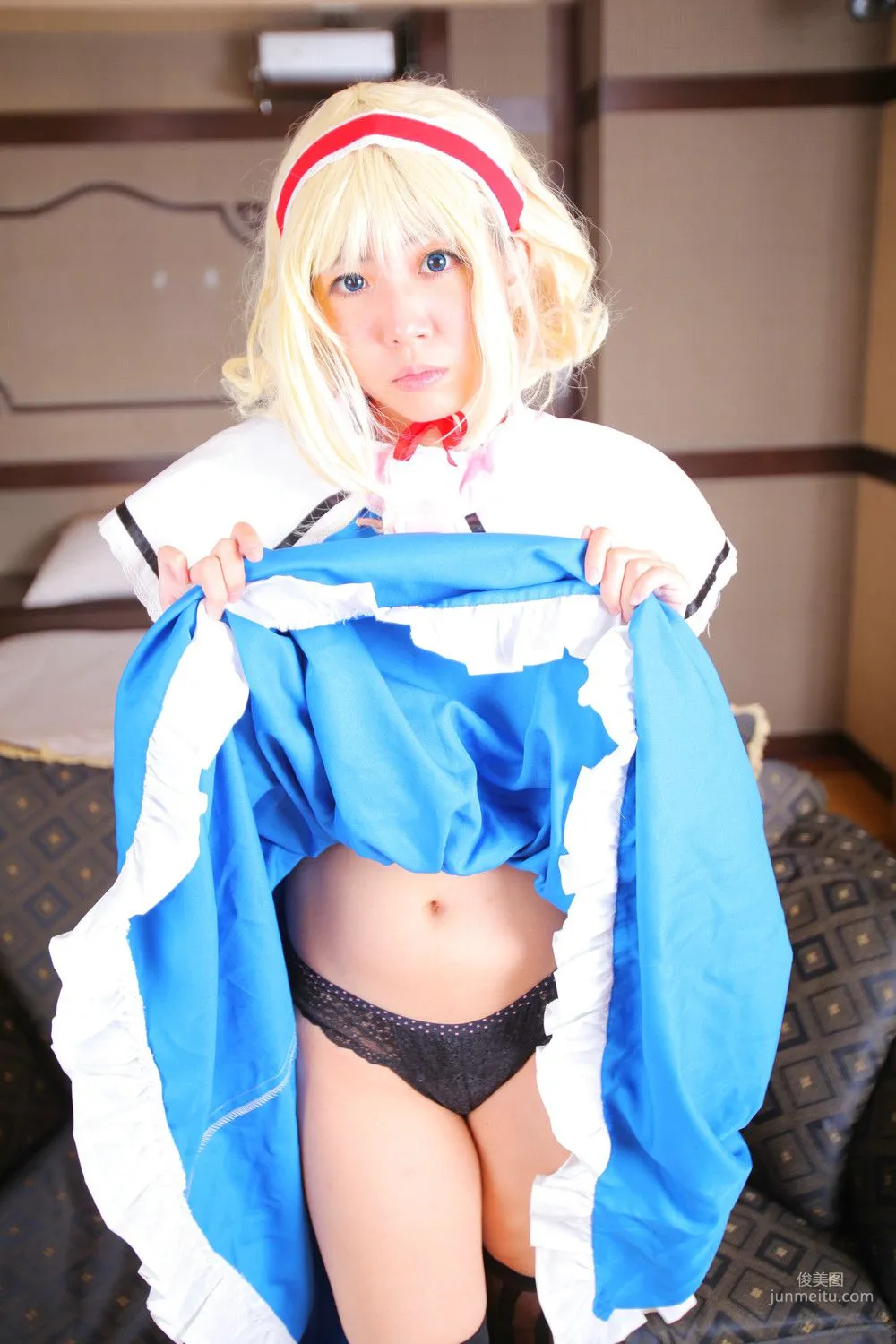 あやね 《Touhou Project》Alice Margatroid [Wolf Fang!!] 写真集21