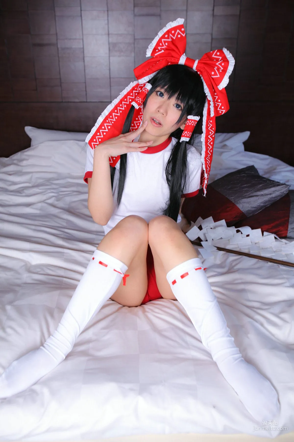 Ayane(あやね) 《東方Project》博麗霊夢 [Wolf Fang!!] 写真集83