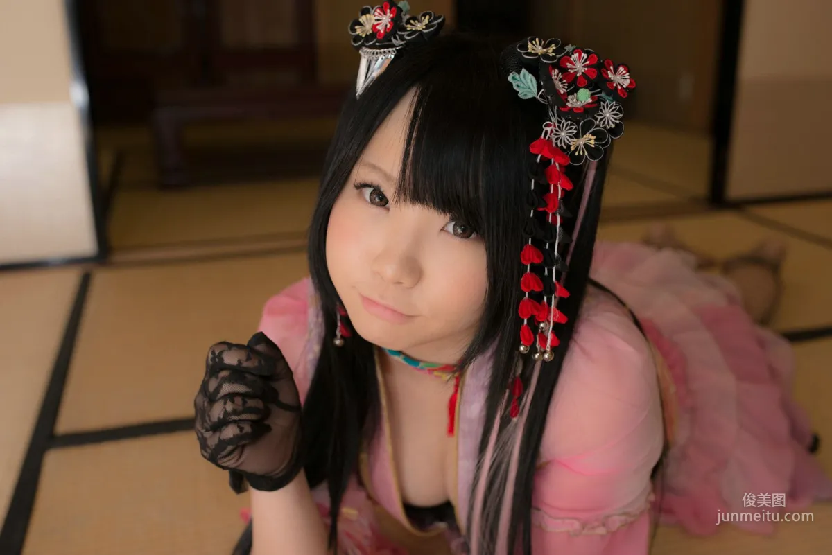 えなこ 《Panache三人組 リインカーネーション衣裝》 寫真集 108