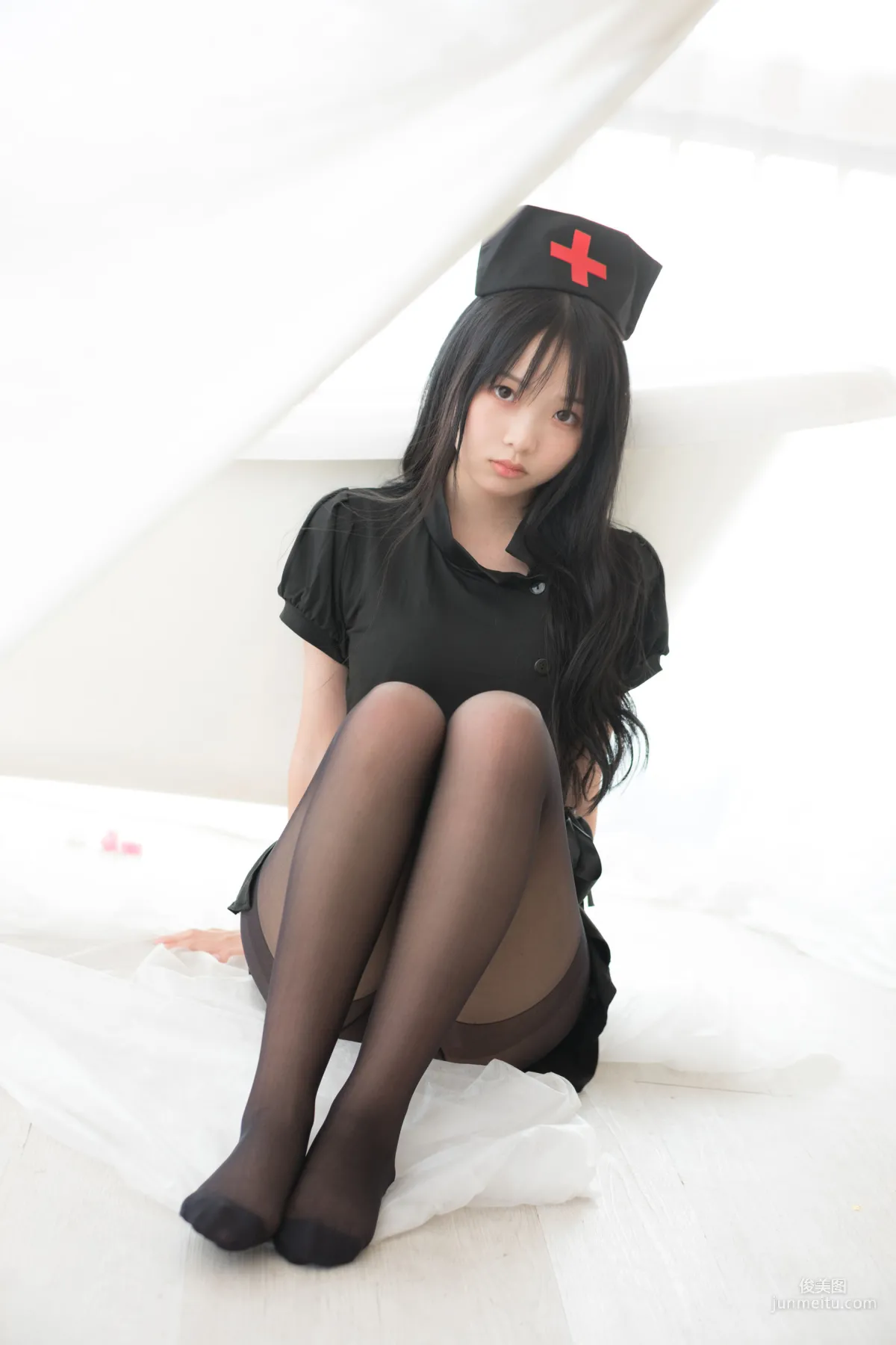 《最愛還是黑絲》 [森蘿财團] X-035 寫真集 70