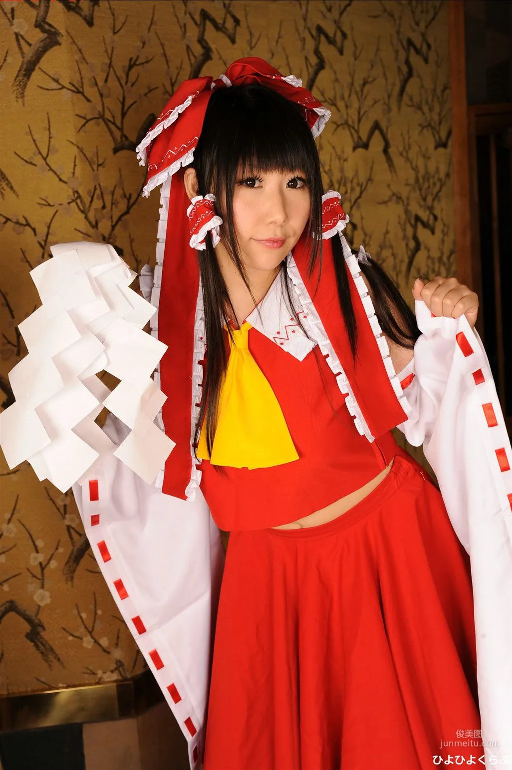丹雫ひよ《東方Project》Hakurei Reimu [HiyoHiyo Club] 寫真集 1