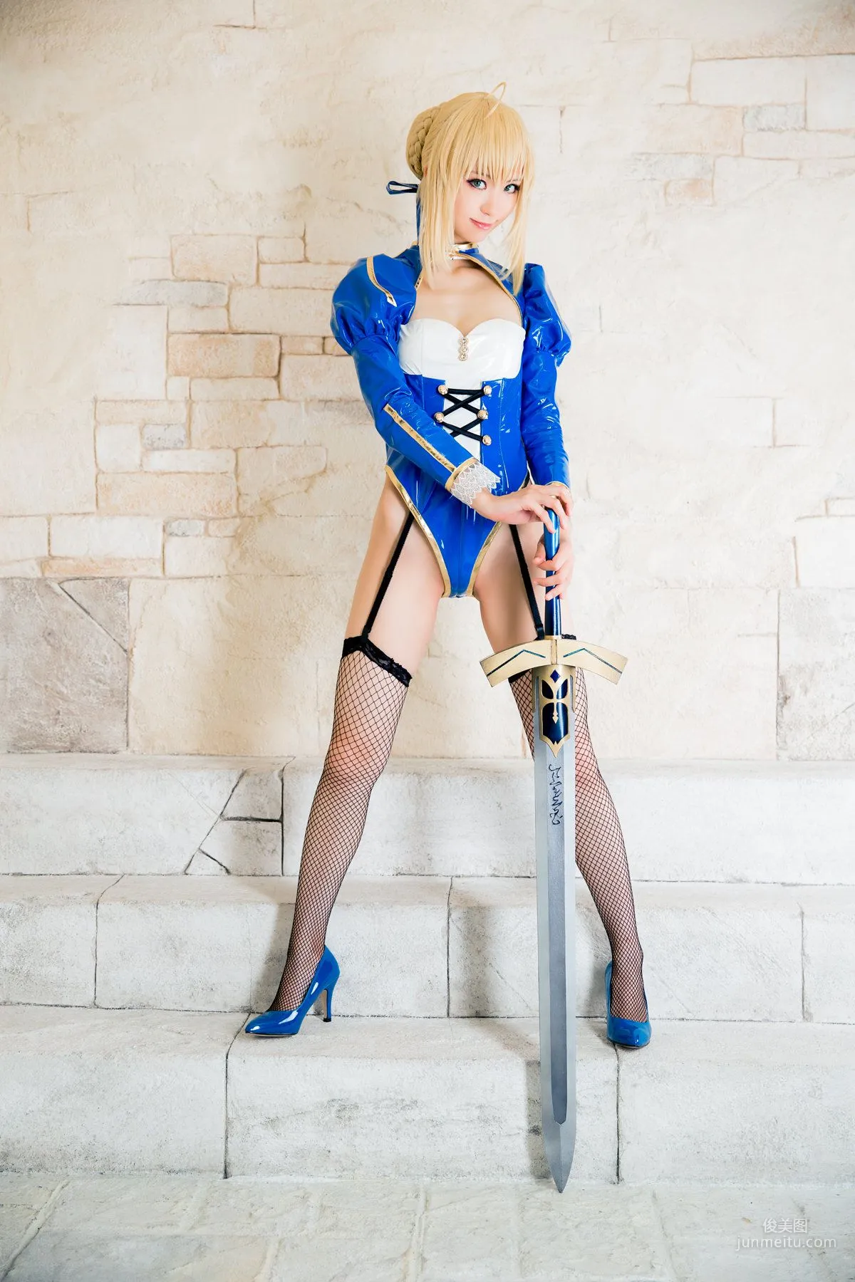 Mike(ミケ) 《Fate stay night》Saber [Mikehouse] 寫真集 34