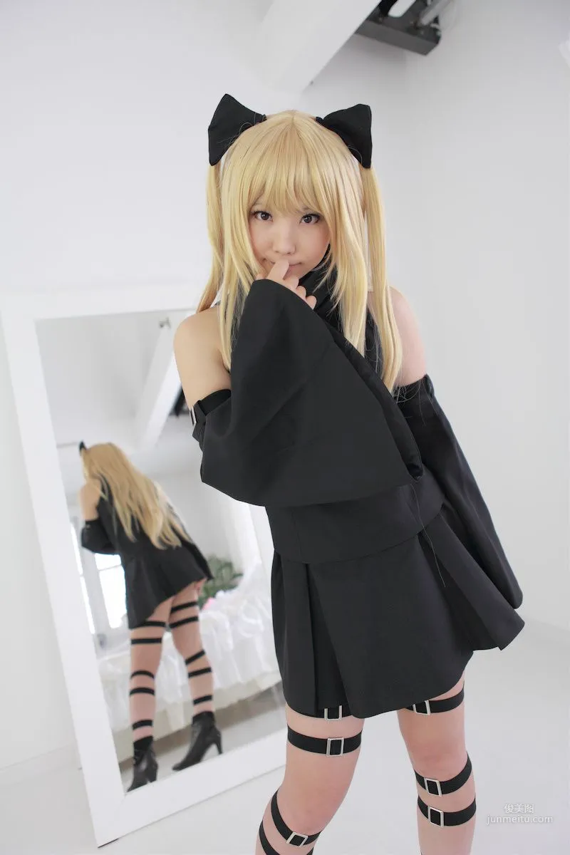 Enako(えなこ) 《To Love-Ru》Konjiki no Yami(金色の闇) 寫真集 8