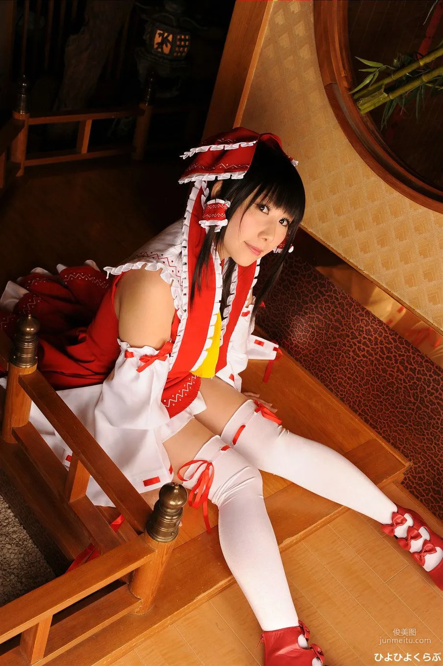 丹雫ひよ《東方Project》Hakurei Reimu [HiyoHiyo Club] 寫真集 30