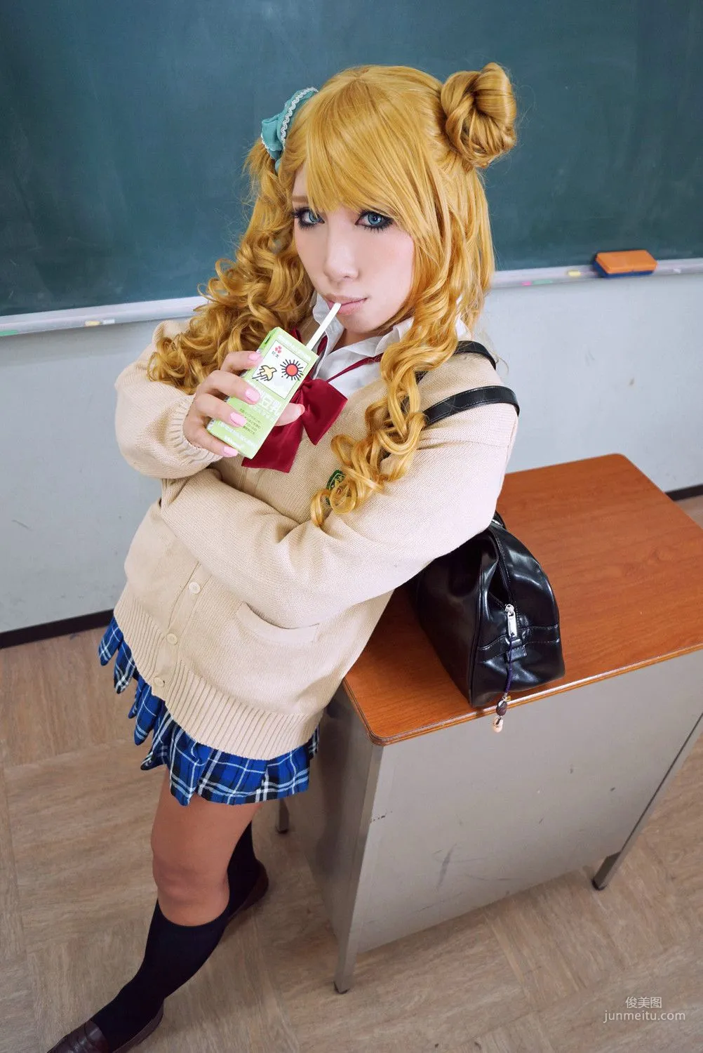 Non (Non SummerJack) 《Oshiete! Galko-chan》Galko 写真集35