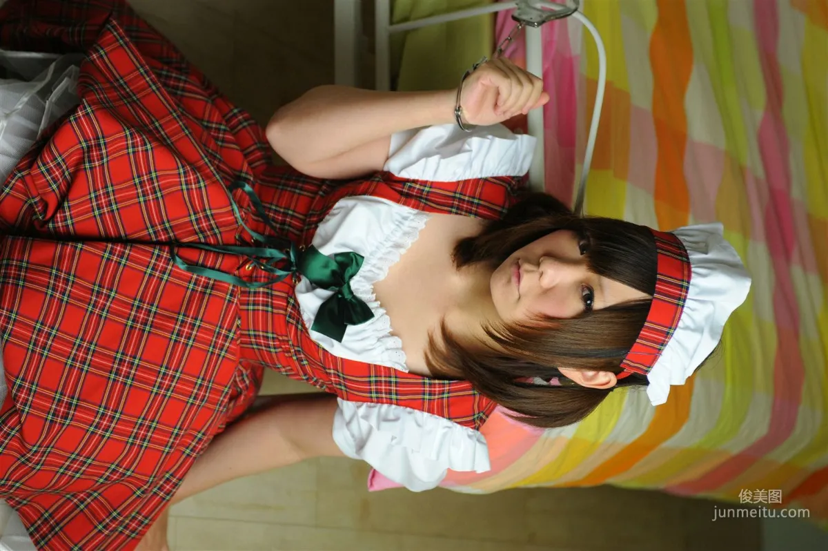 兎丘なこ 《ご奉仕玩具Maid(メイド)姉妹》 [Black★pumpkin] 寫真集 30