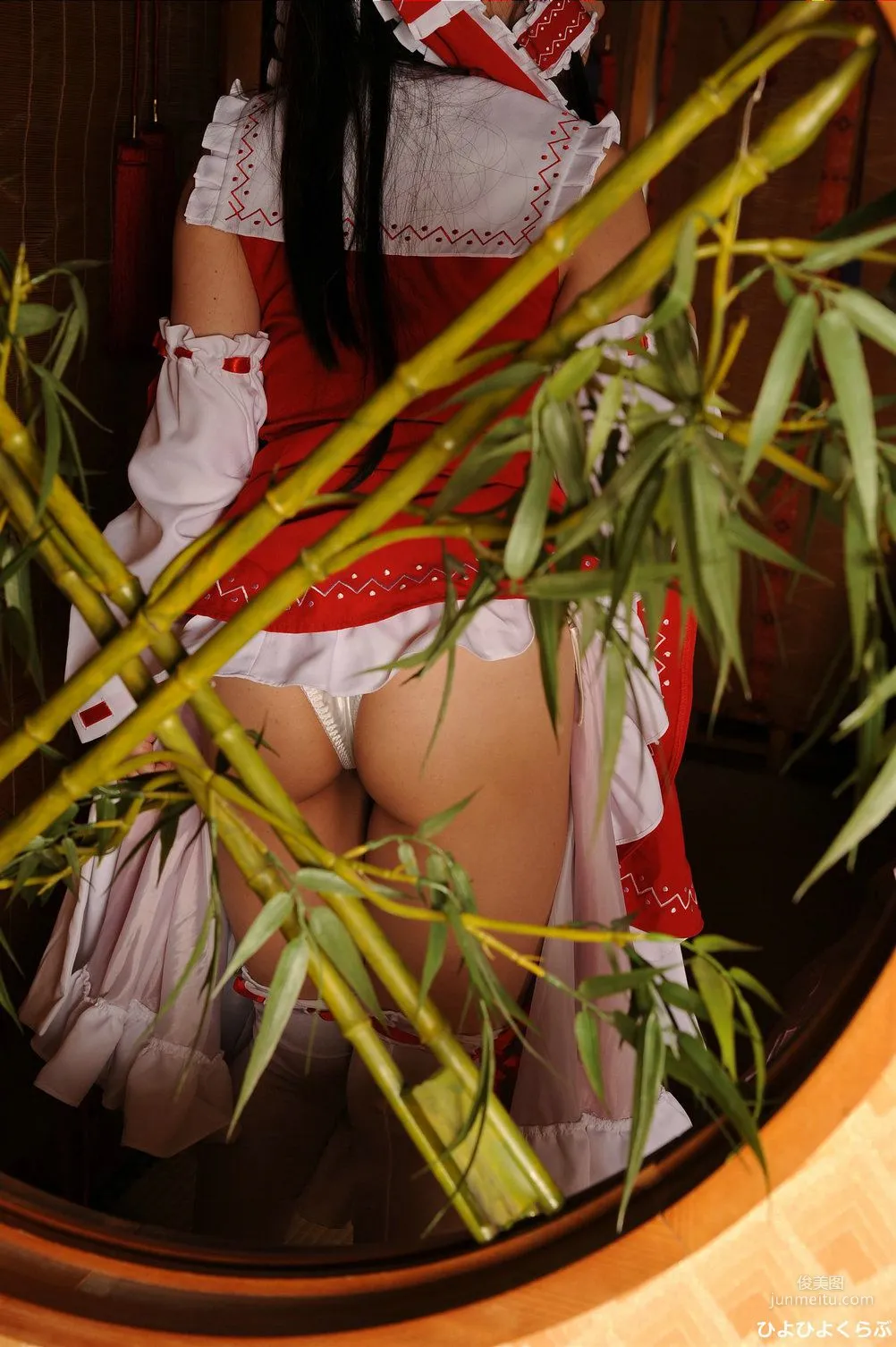 丹雫ひよ《東方Project》Hakurei Reimu [HiyoHiyo Club] 寫真集 14